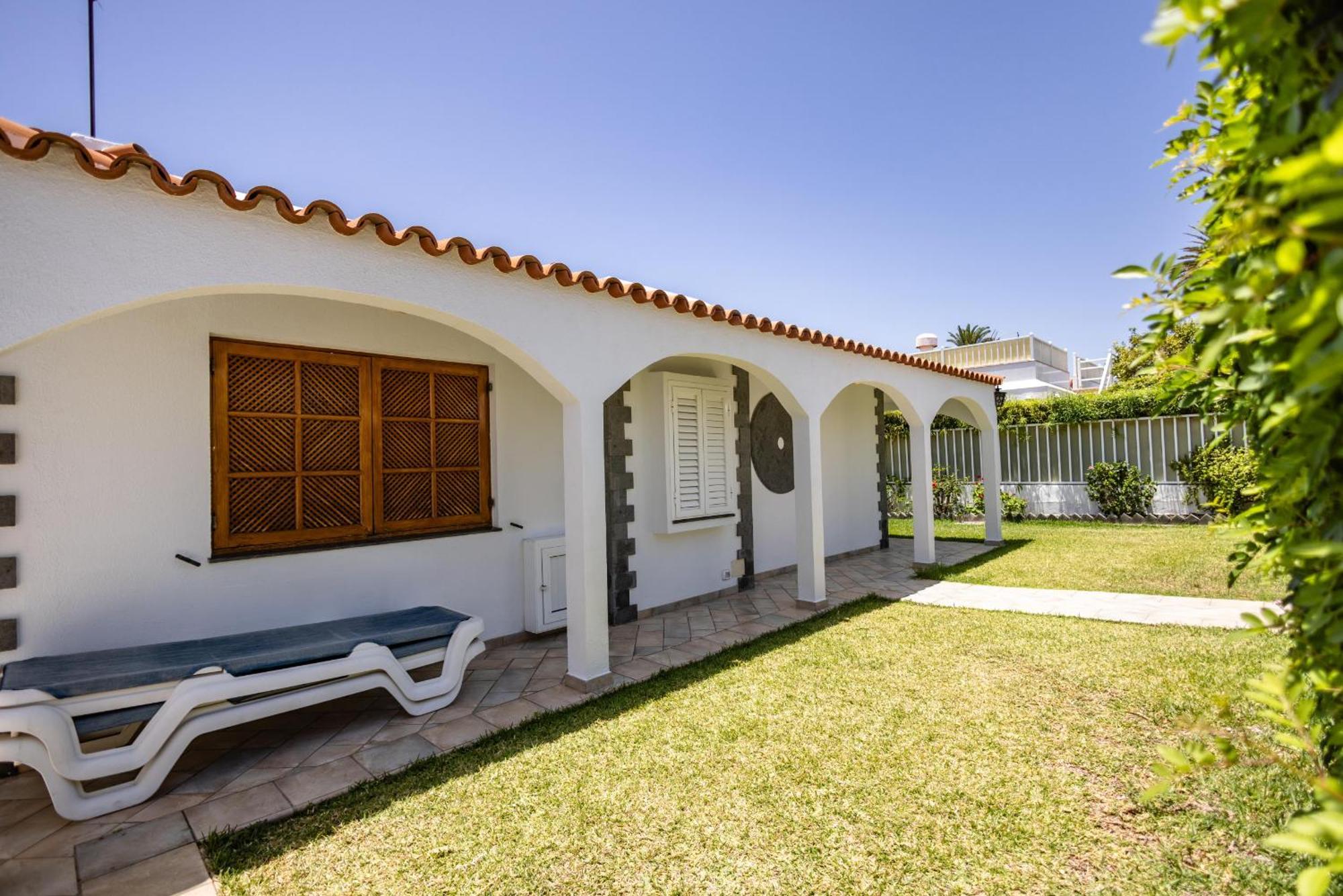 Oasis Holycan - By Gestion Vacacional Canarias San Bartolomé Eksteriør billede