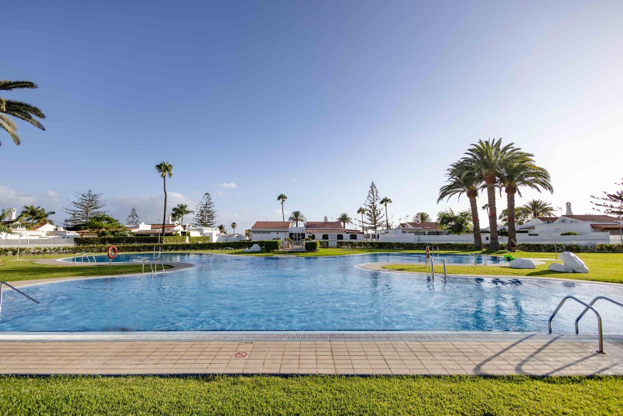 Oasis Holycan - By Gestion Vacacional Canarias San Bartolomé Eksteriør billede